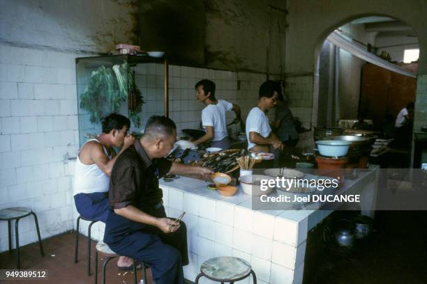 Restaurant de nouilles à Singapour.