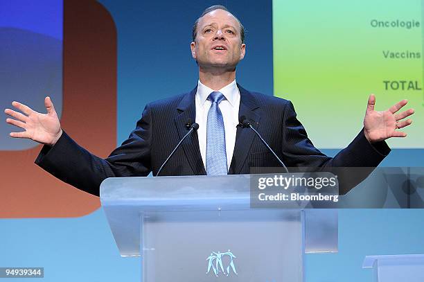 Biogen Ceo Christopher A Viehbacher Photos and Premium High Res Pictures - Getty ...