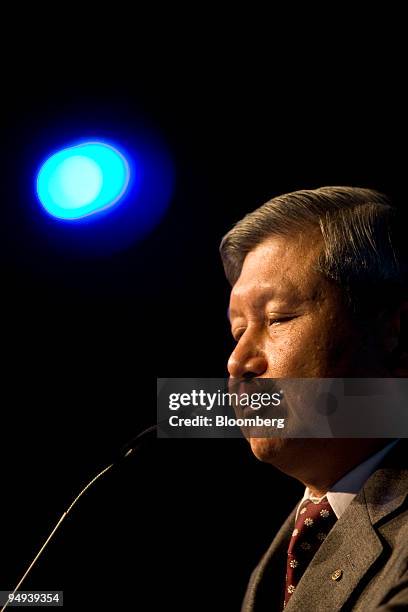 Wang, chairman of Acer Inc., speaks at a news conference in Beijing, China, on Wednesday, April 8, 2009. Acer the world's third-largest computer...