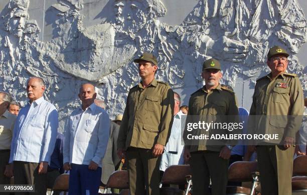 Venezuelan chancellor Jose Vicente Rangel participates with Cuban Revolution leaders in a 33rd anniversary ceremony of the combat of the...