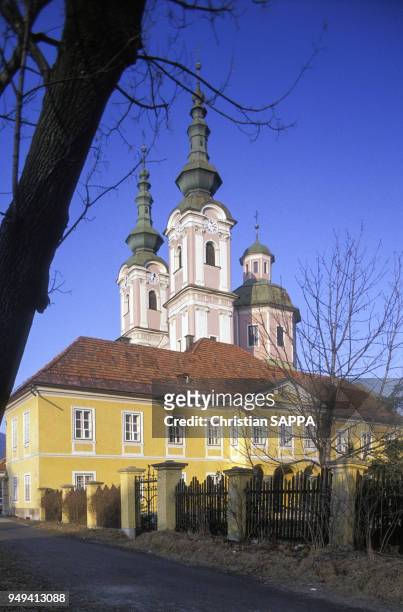 Clochers de l'église Sainte-Croix de Villach, Autriche.