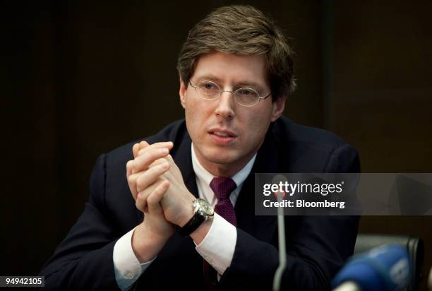 Georg Schaeffler, co-owner of the Schaeffler Group, speaks at a press conference in Frankfurt, Germany, on Monday, Feb. 23, 2009. Schaeffler Group...