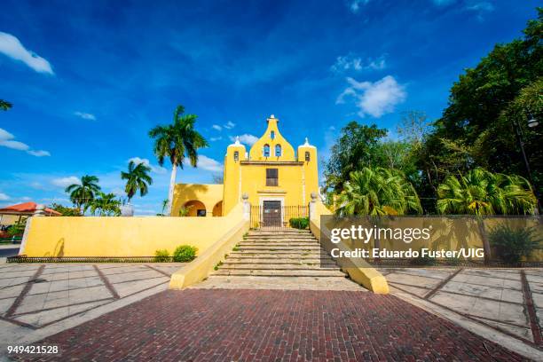 ermita de santa isabel, colonial church in merida, yucatan, mexico, central america - yucatan peninsula - fotografias e filmes do acervo