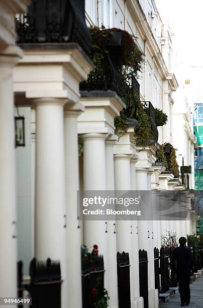 Street sign is displayed on Chester Square in London, U.K., on Tuesday, March 17, 2009. London?s Chester Square in Belgravia took the top spot in...