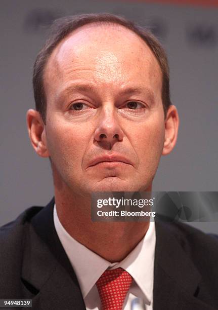 Thomas Rabe 105 Bertelsmann Executive Board Stock Photos, High-Res Pictures, and ...