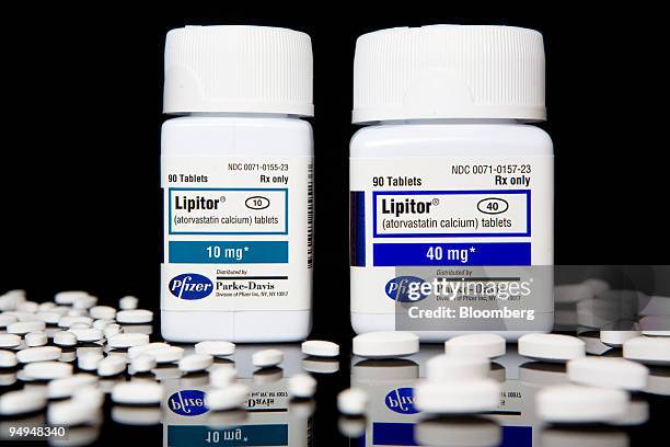 Pfizer Inc.'s Lipitor is arranged for a photograph at New London Pharmacy in New York, U.S., on Tuesday, April 28, 2009. Pfizer has been losing sales...