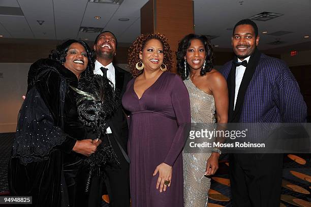 Actors Anna Maria Horsford, Chris Tucker, Kim Coles, Dawn Lewis and Mykelti Williamson attend the 26th anniversary UNCF Mayor's Masked Ball at...