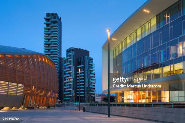 architecture of milan - milan financial district stock pictures, royalty-free photos & images