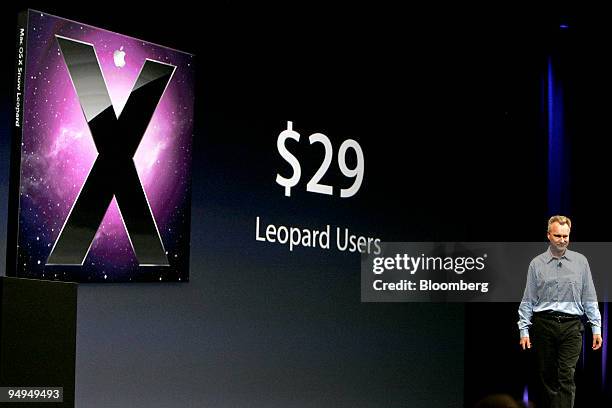 Bertrand Serlet, senior vice president of software engineering at Apple Inc., talks about the reduced price for the new Mac OS X Snow Leopard...