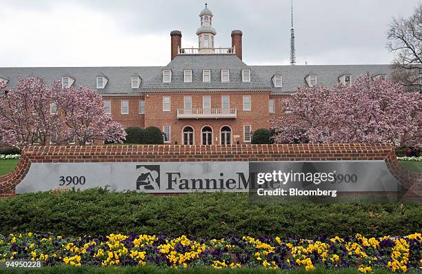 The headquarters of Fannie Mae stands in Washington, D.C., U.S., on Tuesday, April 7, 2009. Fannie Mae, the largest U.S. Mortgage-finance company,...