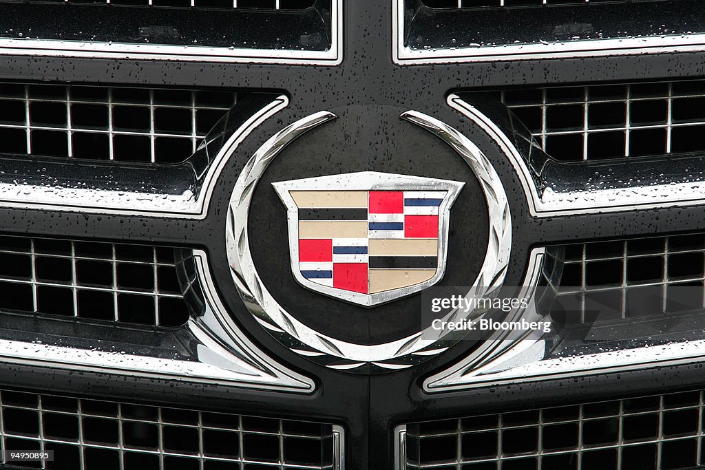 The General Motor's Cadillac emblem is displayed on an Escal