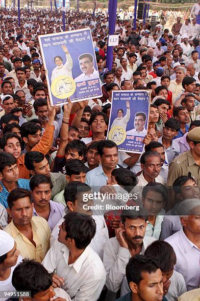 Supporters of Mayawati, the chief minister of the Indian state Uttar Pradesh and Bahujan Samaj Party president, gather during a campaign rally in...