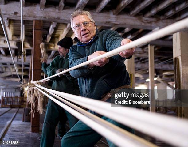 Tim Master Rope 13 Master Ropemakers Photos & High Res Pictures - Getty Images