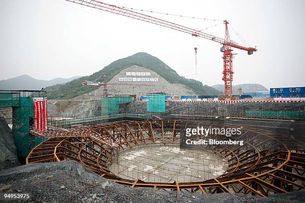 Construction takes place at the Sanmen Nuclear Power Co. Plant in Sanmen, China, on Thursday, June 4, 2009. Sanmen Nuclear Power Co. A unit of...