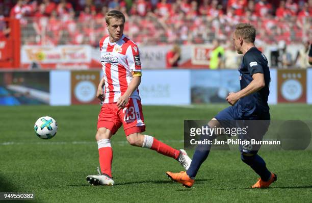Felix Kroos of 1 FC Union Berlin and Arne Feick of 1. FC Heidenheim during the match between Union Berlin and 1. FC Heidenheim at the Stadion An der...