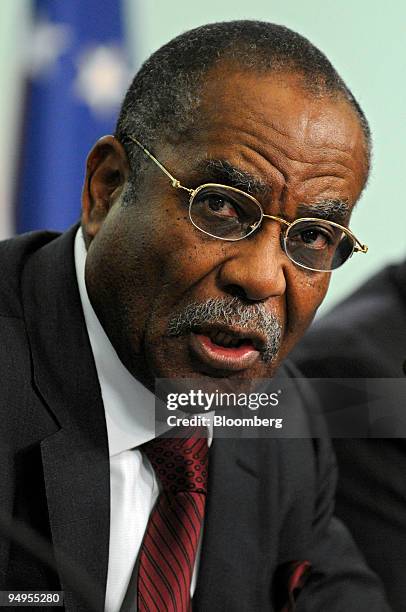 Jose Maria Botelho de Vasconcelos, Angola's oil minister and OPEC president, speaks at the news conference following the 154th Organization of...