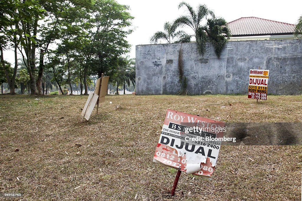 Property agents advertise in PT Bumi Serpong Damai's BSD Cit