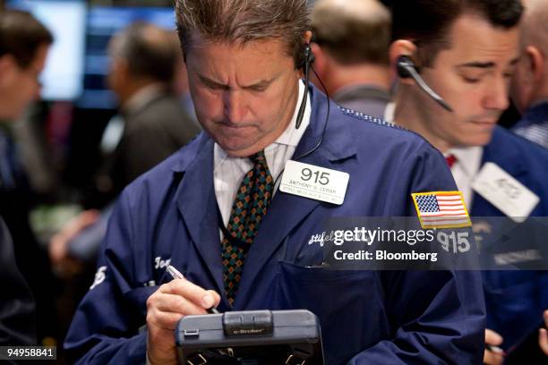 Anthony Cerar works on the floor of the New York Stock Exchange in New York, U.S., on Thursday, June 18, 2009. U.S. Stocks snapped a three-day losing...