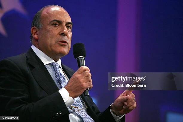 Muhtar Kent, chairman, president, chief executive officer and chief operating officer of Coca-Cola Co., speaks at the opening session of the Clinton...