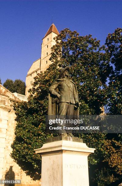 La statue de d'Artagnan à Auch, dans le Gers, France.