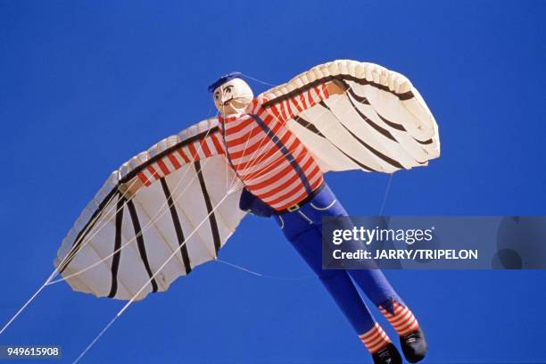 Cerf-volant ?The Postman? lors des Rencontres Internationnales de Cerf-Volant de Berck, à Berck-sur-Mer, dans le Pas-de-Calais, France.