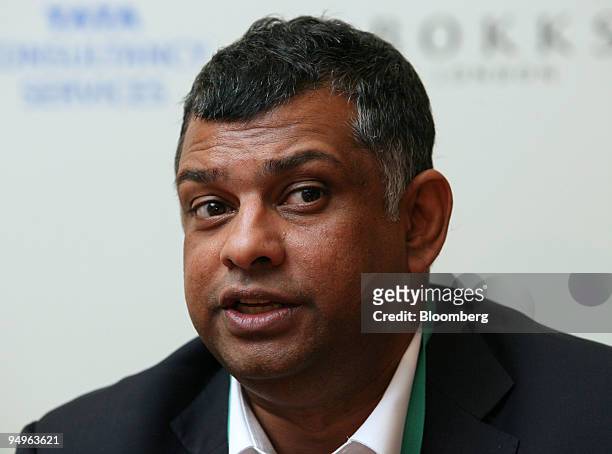 Tony Fernandes, group chief executive officer of AirAsia Bhd.,speaks at the Forbes Global CEO Conference in Kuala Lumpur, Malaysia, on Tuesday, Sept....