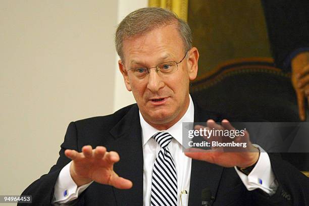 Thomas Hoenig, president of the Federal Reserve Bank of Kansas City, speaks at the New York University Stern School of Business in New York, U.S., on...