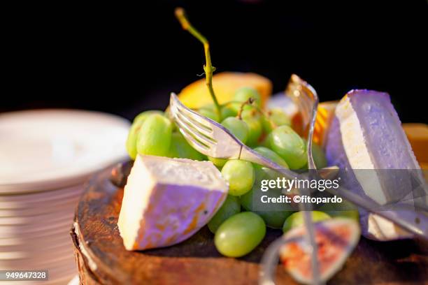 Tray Of Fruits And Cheese, Foto stock