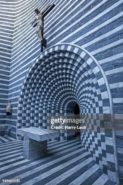 church of san giovanni battista, interior view, architect mario botta, mogno, near fusio, lavizzara, canton tessin, switzerland - tessin stockfoto's en -beelden