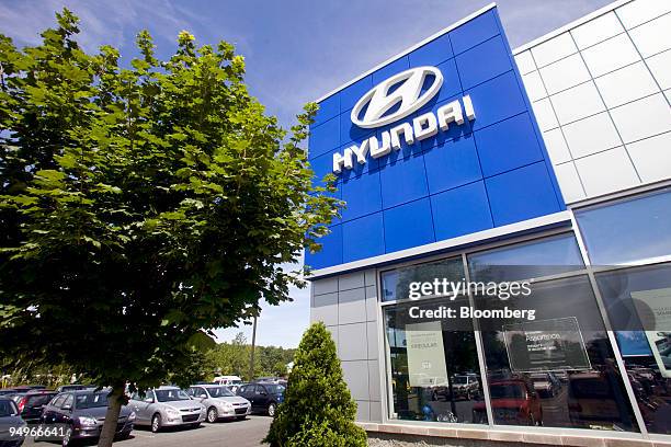 Hyundai vehicles are parked on the lot of Garvey Hyundai in Queensbury, New York, U.S., on Saturday, Aug. 8, 2009. Hyundai Motor Co. Expects to boost...