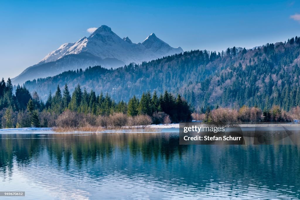 Isar reservoir with Alpspitze in winter, near Kruen, Werdenfelser Land, Upper Bavaria, district of Garmisch Partenkirchen, Germany