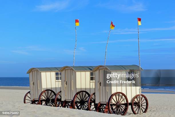 dressing wagon at the bathing beach weisse duene, norderney, east frisian islands, north sea, lower saxony, germany - norderney stock pictures, royalty-free photos & images