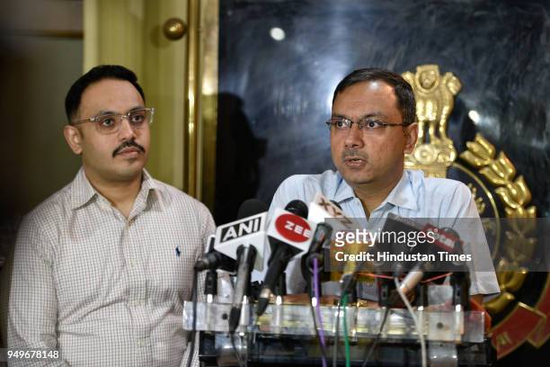 Anyesh Roy, DCP cyber cell addresses media after the arrest of two cheaters who traded in Bitcoins, at Police Headquarters on April 21, 2018 in New...