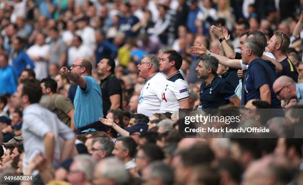 Tottenham Angry Fans 115 Manchester United Fans Angry Stock Photos, High-Res Pictures, and ...