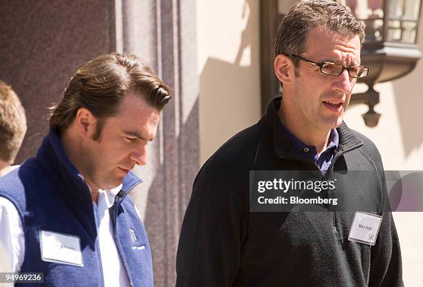 Michelangelo "Mike" Volpi, chairman of Joost Enterprises Corp., right, walks with Quincy Smith, president of CBS Interactive at CBS Corp., during a...