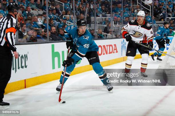 Tomas Hertl of the San Jose Sharks skates with the puck against the Anaheim Ducks in Game Three of the Western Conference First Round during the 2018...