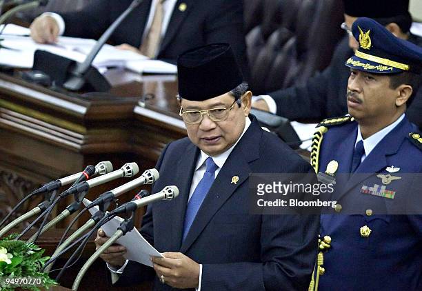 Susilo Bambang Yudhoyono, Indonesia's president, delivers the budget speech at parliament in Jakarta, Indonesia, on Monday, Aug. 3, 2009. Indonesia...
