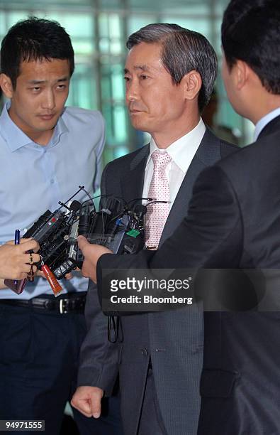 Cho Kun-shik, president of Hyundai Asan Corp., speaks during a news conference as he leaves the Dorasan Customs, Immigration and Quarantine office in...
