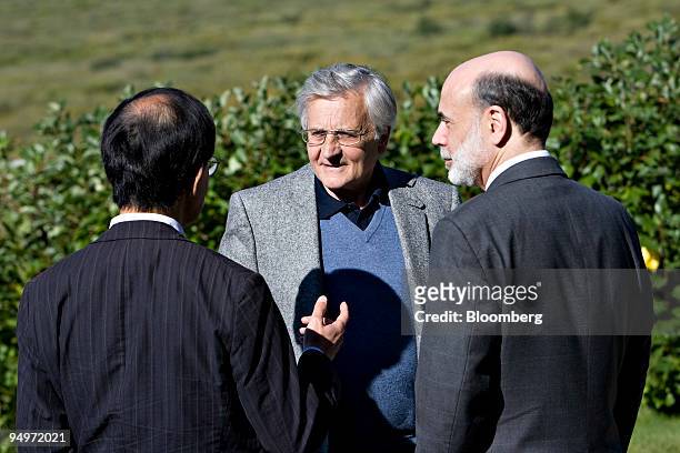 Ben S. Bernanke, chairman of the U.S. Federal Reserve, right, Jean-Claude Trichet, president of the European Central Bank, center, and Masaaki...