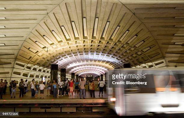 Red Line Metro train car pulls into the Metro Center station in Washington, D.C., U.S., on Monday, Aug. 24, 2009. Washington's Metro, run by the...