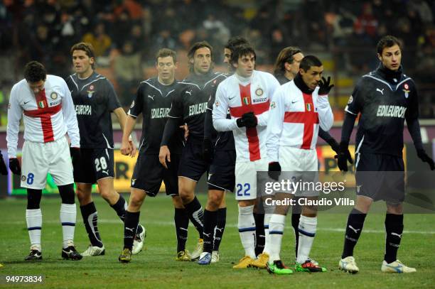 Inter and Lazio players look on during the Serie A match between Inter Milan and Lazio at Stadio Giuseppe Meazza on December 20, 2009 in Milan, Italy.