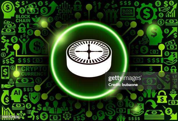 casino-spinner radsymbol an geld- und kryptowährung hintergrund - gambling chip stock-grafiken, -clipart, -cartoons und -symbole