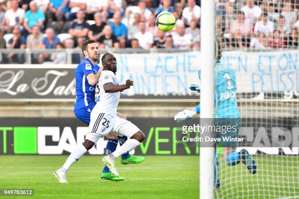 Issa Cissokho of Amiens and Benjamin Corgnet of Strasbourg during the Ligue 1 match between Amiens SC and Strasbourg at Stade de la Licorne on April...