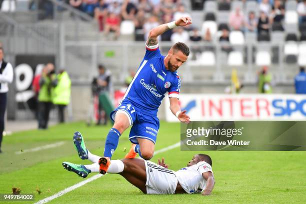 Anthony Goncalves of Strasbourg and Bakaye Dibassy of Amiens during the Ligue 1 match between Amiens SC and Strasbourg at Stade de la Licorne on...