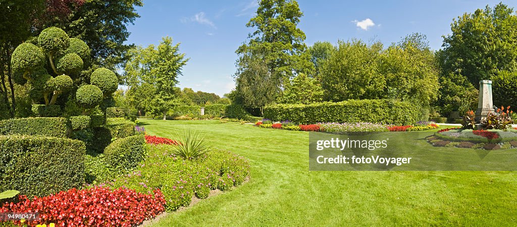 Gorgeous garden green grass