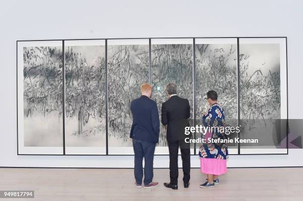 Artist Thomas Houseago, Michael Govan, LACMA CEO and Wallis Annenberg Director and Artist Muna El Fituri attend LACMA 2018 Collectors Committee Gala...