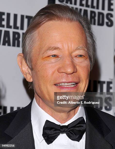 Actor Michael York arrives at the International Press Academy's 14th Annual Satellite Awards on December 20, 2009 in Los Angeles, California.