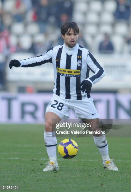 Ribas Da Cunha Diego of Juventus FC in action during the Serie A match between Juventus FC and Catania Calcio at Stadio Olimpico on December 20, 2009...