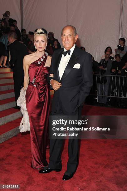 Daphne Guinness and Oscar De la Renta "The Model as Muse: Embodying Fashion" Costume Institute Gala at The Metropolitan Museum of Art on May 4, 2009...