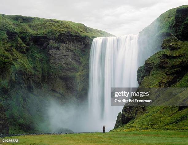 skogafoss waterfall, iceland - cataract stock pictures, royalty-free photos & images